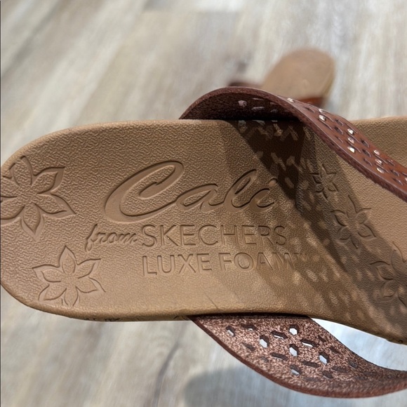 Skechers Size 7 Brown Wedge Sandals with Cork Heel - Picture 2 of 11